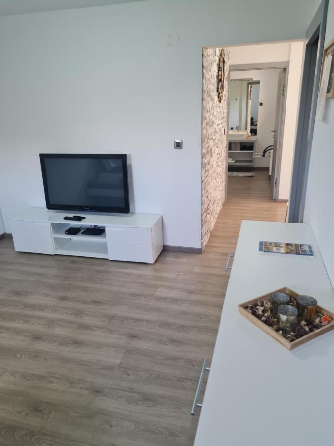 Spring And Summer Apartment Near Ljubljana With Free Secure Parking Домжале Экстерьер фото